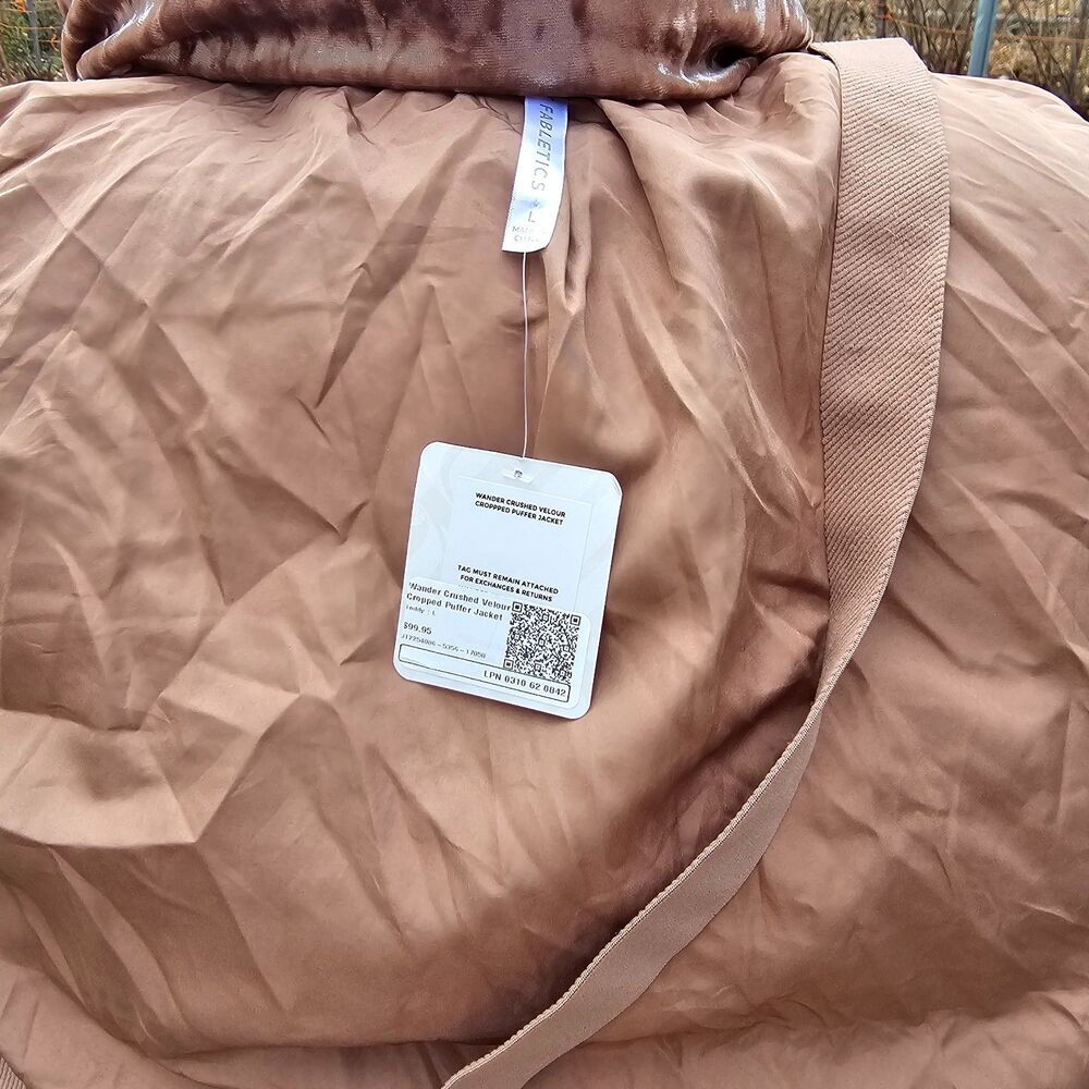 NWT Fabletics Wander Crushed Velour Cropped Puffer Jacket Women Size L, - Picture 6 of 9